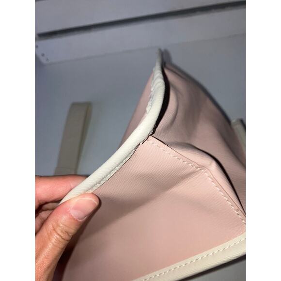 MICHAEL KORS, SMALL PINK, WHITE CLUTCH WRISTLET - Picture 10 of 16